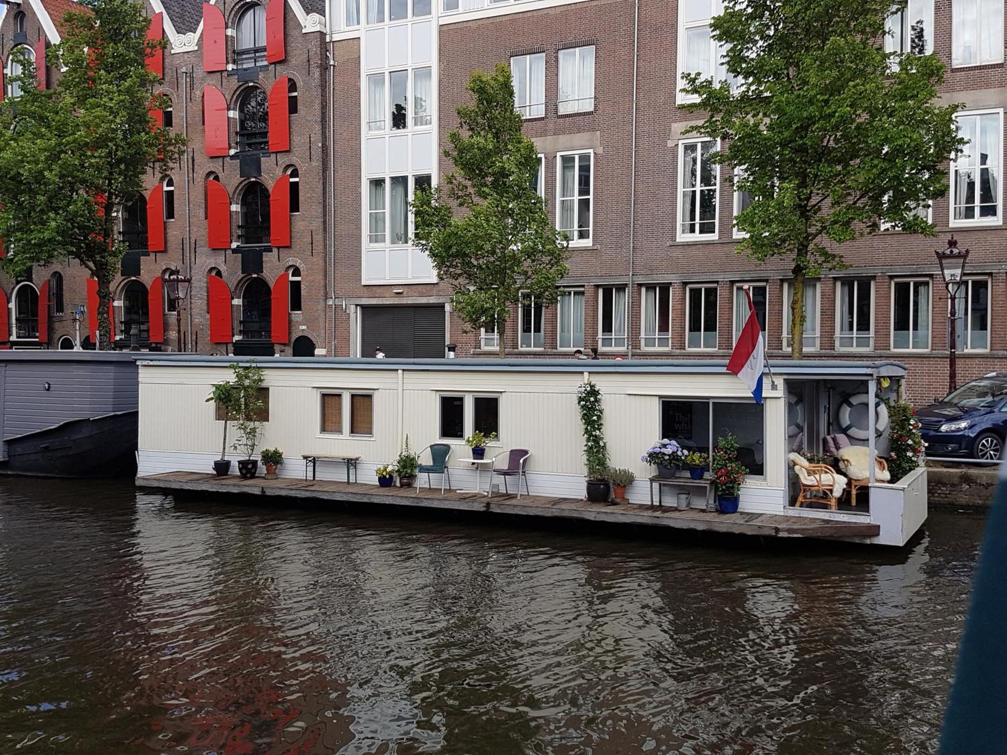 Pantheos Top Houseboat Ámsterdam Exterior foto